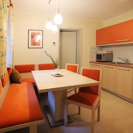 Premium In Village Lipa Апартаменты *